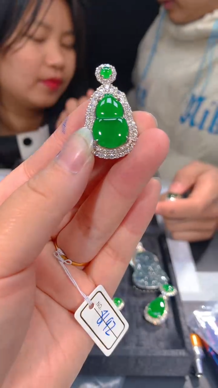 【闪购商品】定制翡翠未镶嵌75多样性发货（发其一）