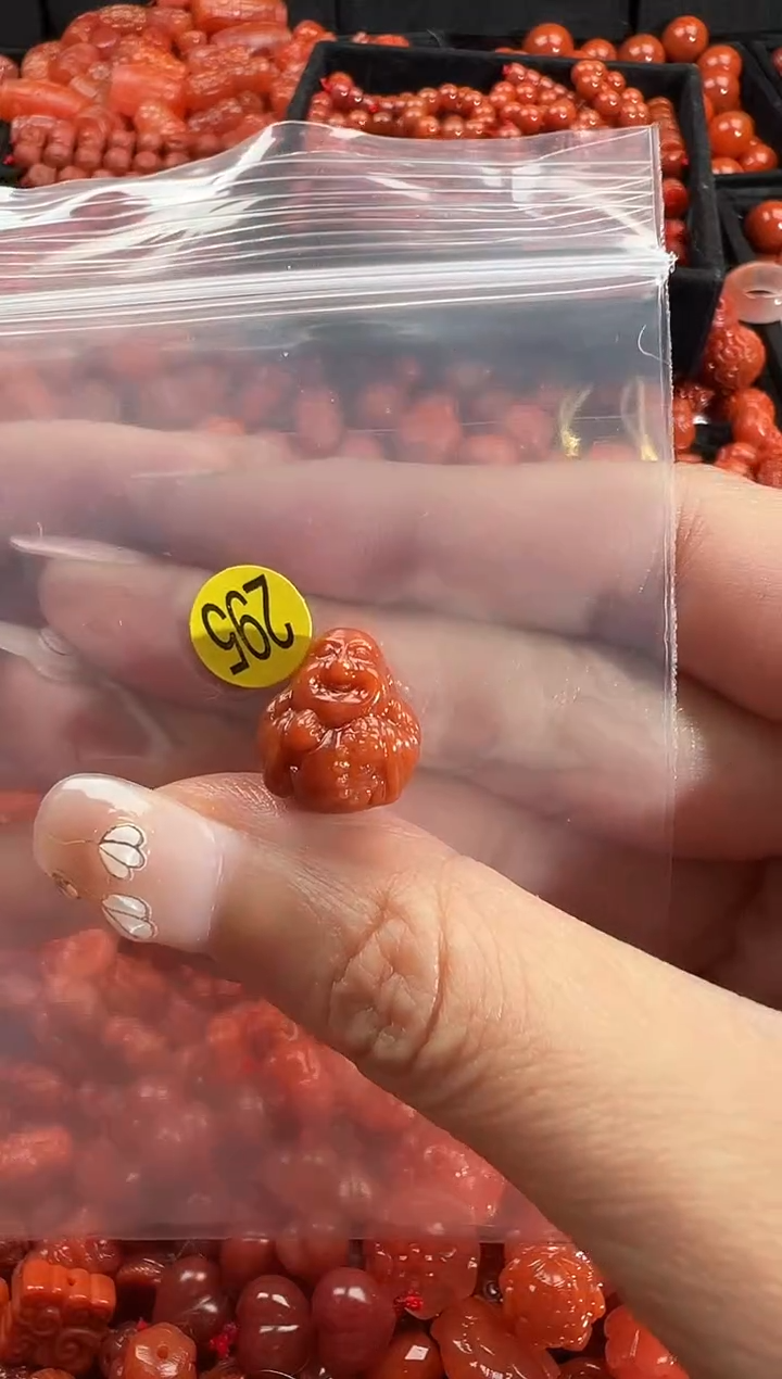 颈饰未镶嵌南红玛瑙1