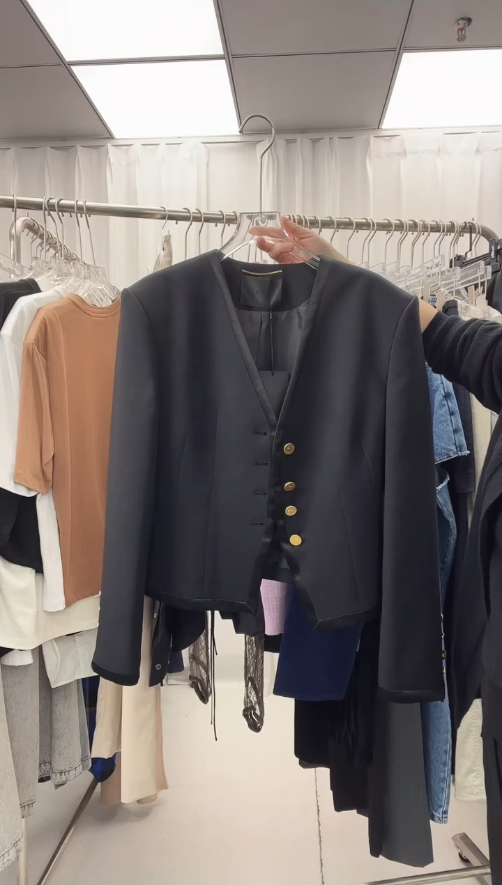 编号133 YCH 小香外套  S和M可选  福福1100 待开