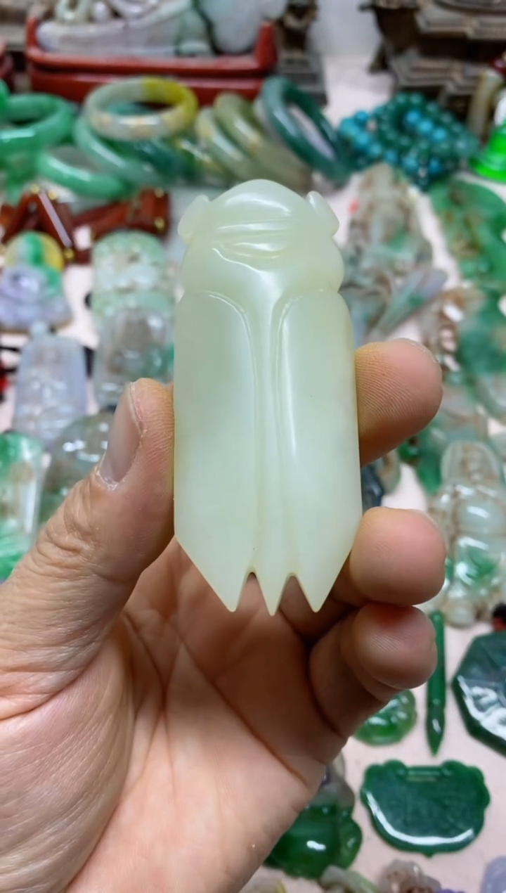 【闪购商品】65直播间的实时画面