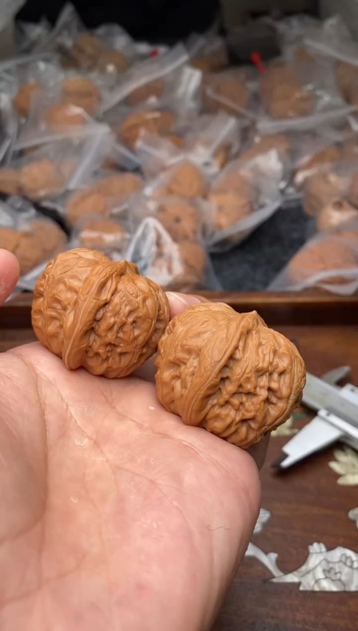 【闪购商品】文玩核桃把件A82号39尺元宝