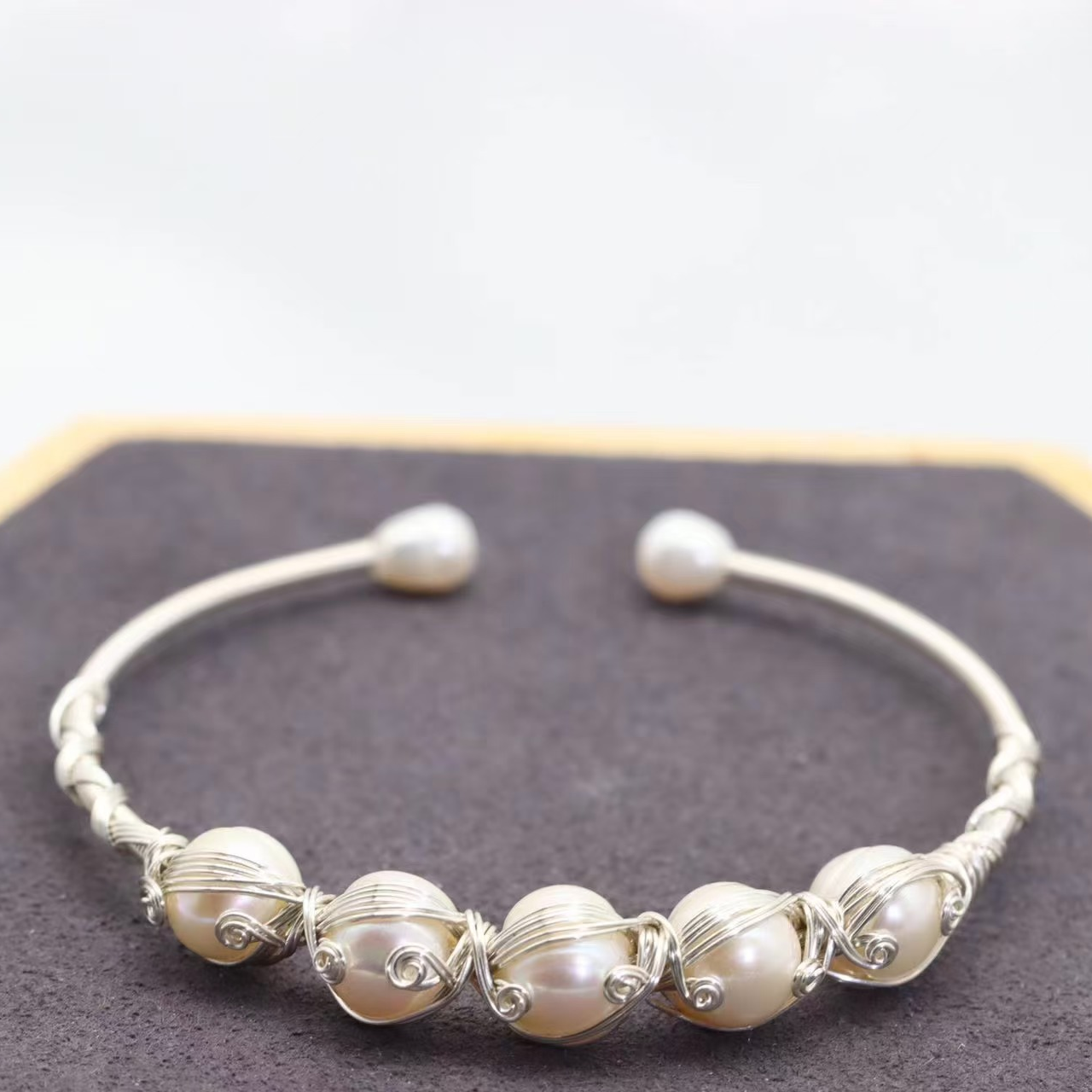 【官方正品】2025新春高端白雪白珠手环DIY可调