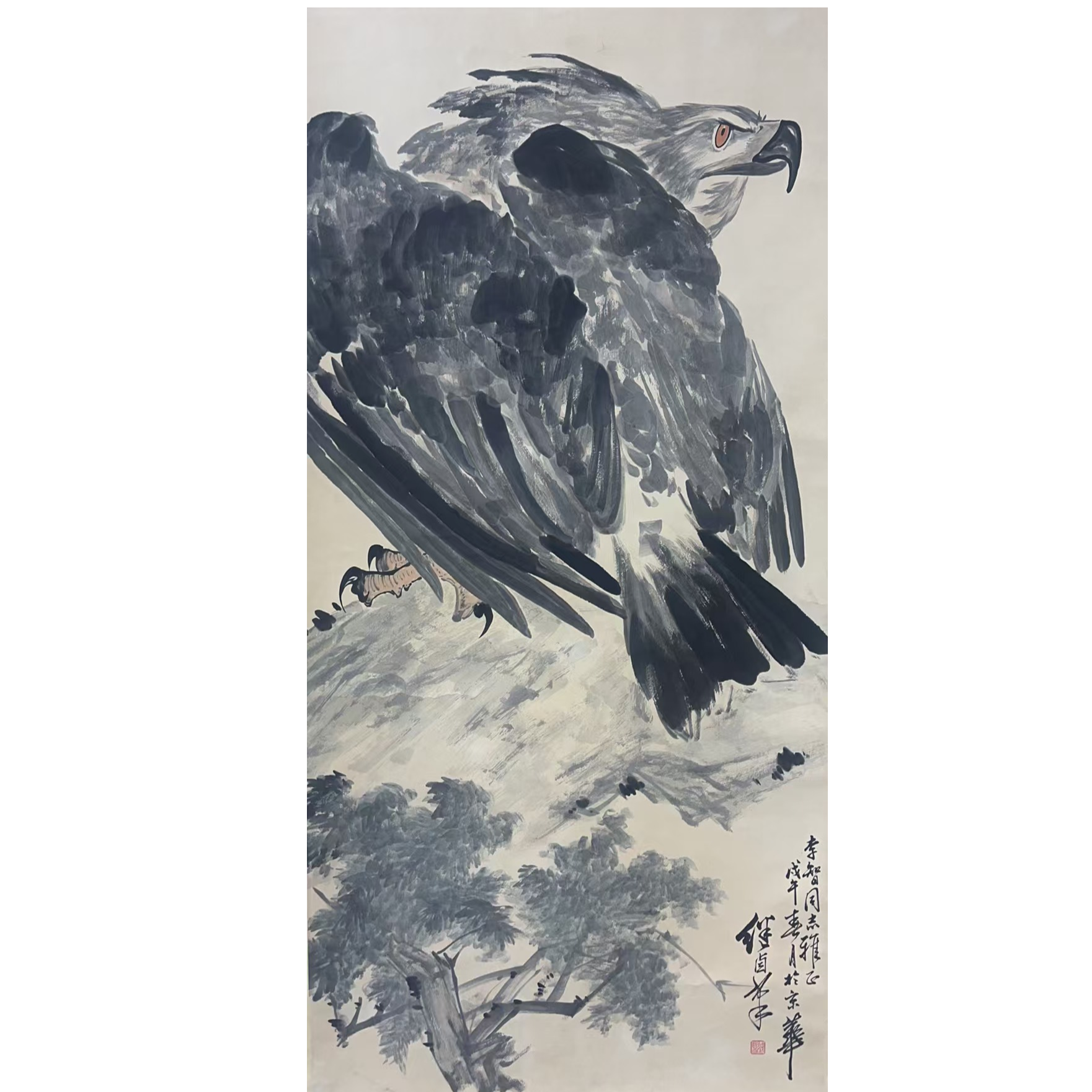 刘继卣 款绘画老鹰立轴137×66 8.1平尺