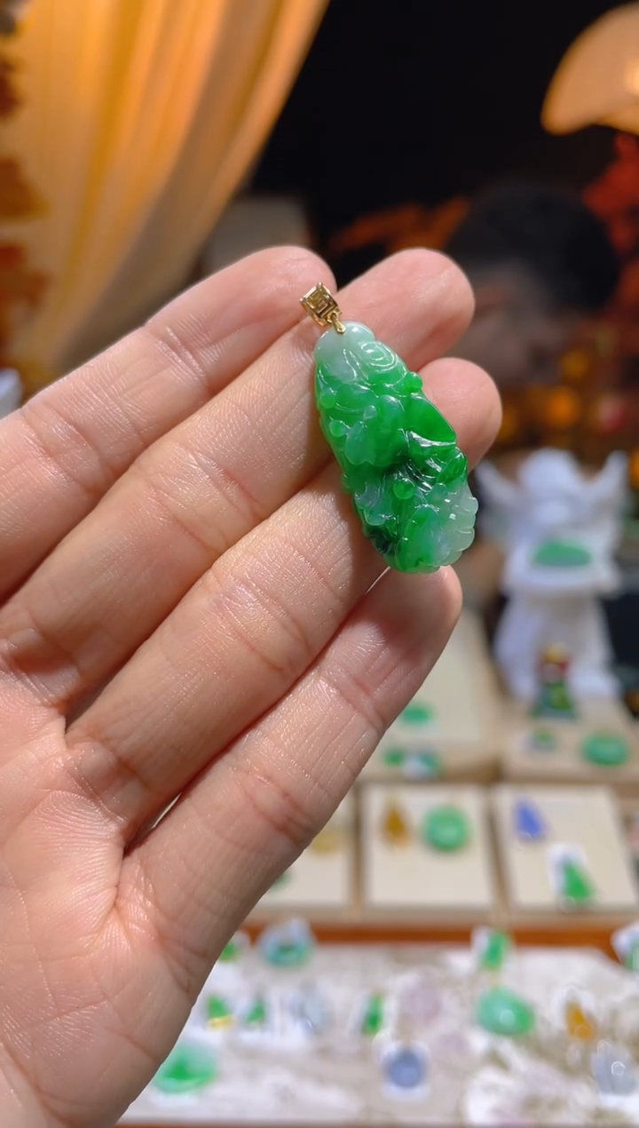 【闪购商品】翡翠颈饰18K金镶嵌假一赔三
