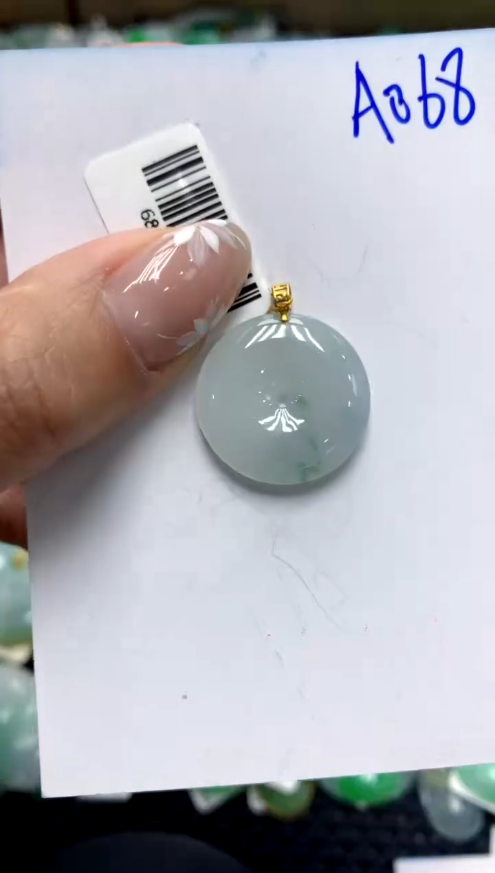 【闪购商品】翡翠颈饰18K金镶嵌111111111111111111