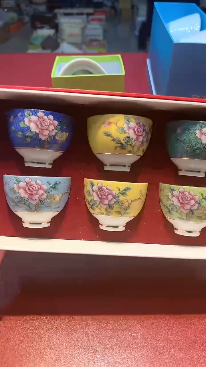 【闪购商品】瓷片锅碗瓢盆一件不剩