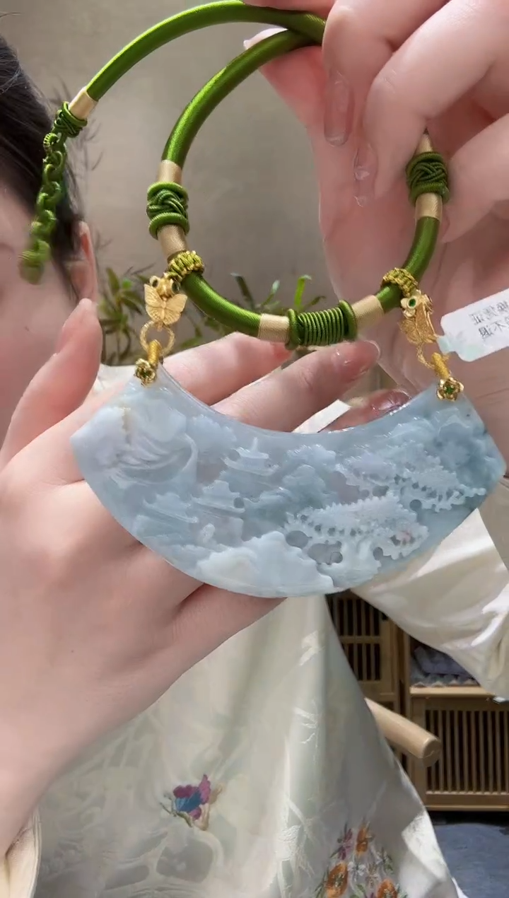 【闪购商品】翡翠颈饰未镶嵌吊坠