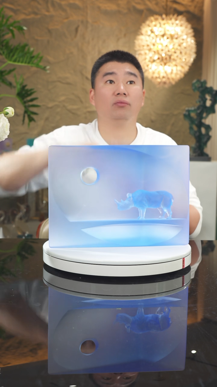 【闪购商品】瓷片设计款月下犀牛摆件