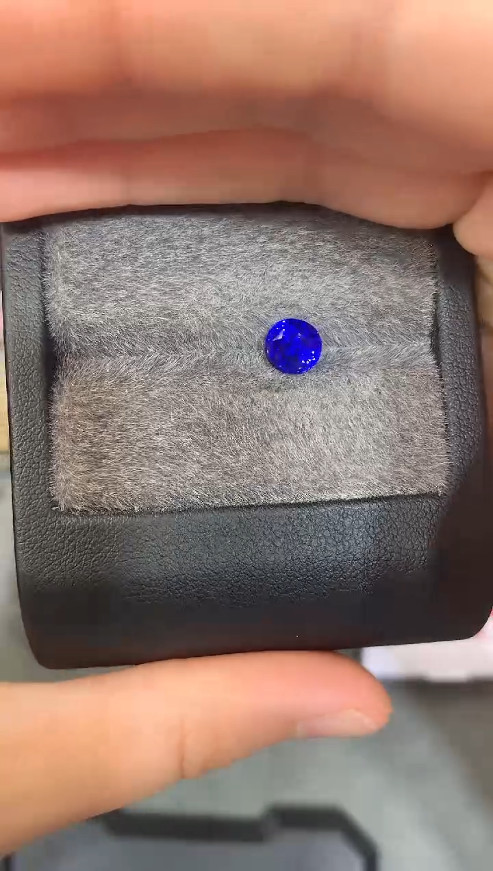 【闪购商品】定制蓝宝石裸石未镶嵌椭圆 蓝宝石 2.01ct