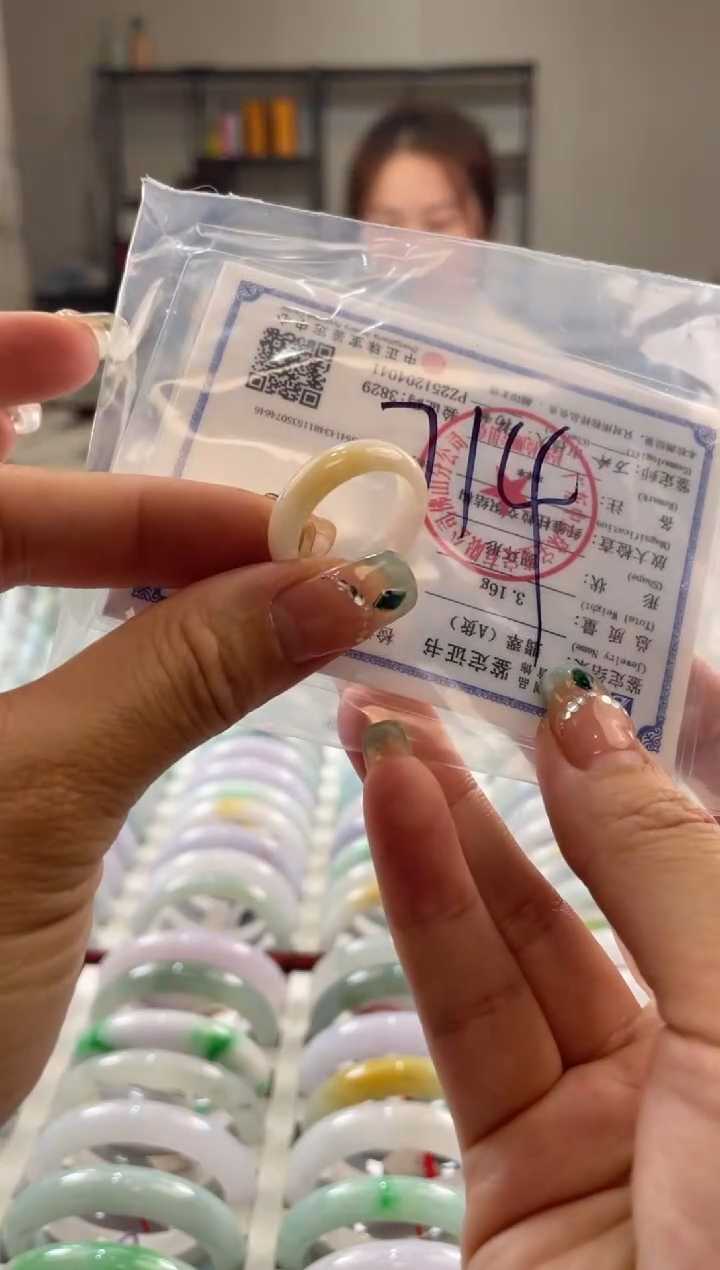 颈饰未镶嵌翡翠多样性发一