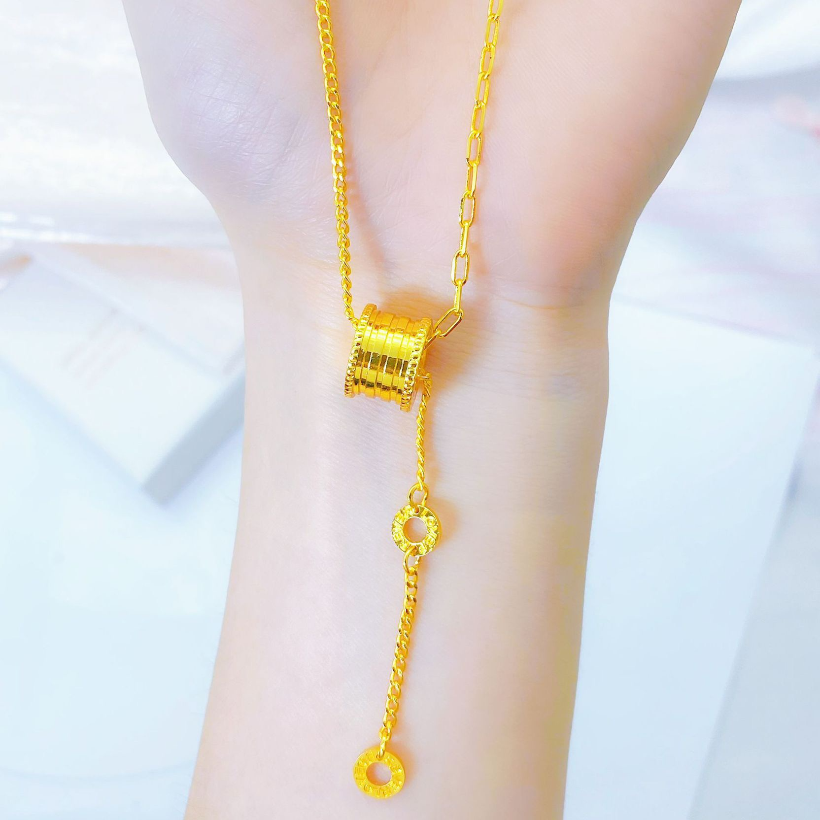 合金吊坠 金店同款首饰小蛮腰项链小众设计感锁骨吊坠转运珠网红