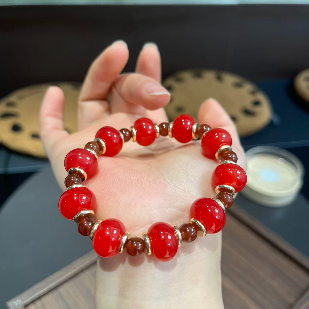 红韵金珠  玛瑙   石榴石手串zfl071