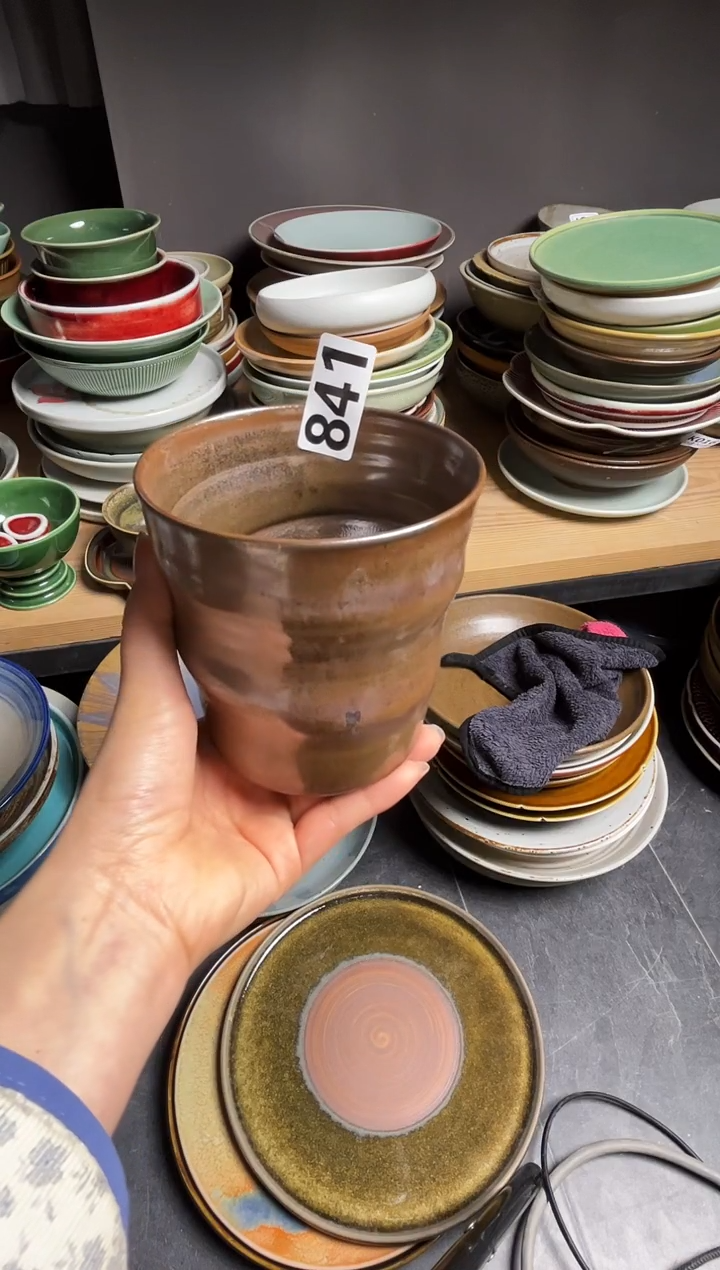 瓷片花**菜841棕色手工妞妞杯