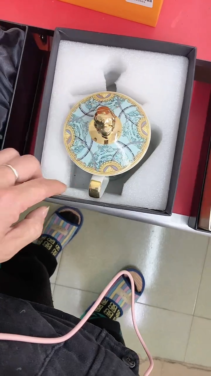 瓷片锅碗瓢盆一件不留@@1