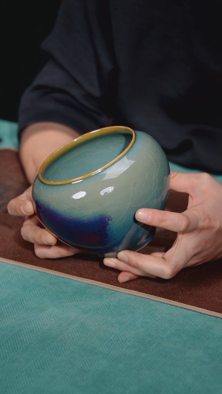 【闪购商品】136-1鸡腿罐（宋钧点斑 简包）