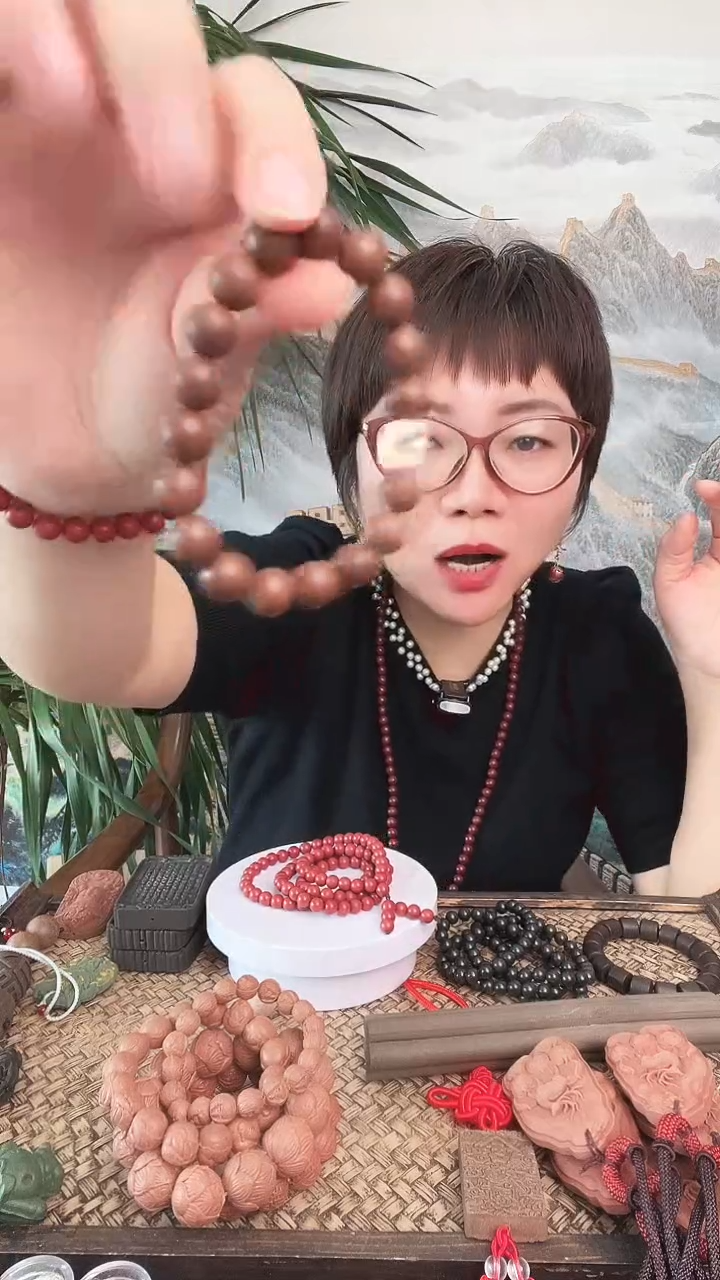 鹅梨帐中香手串  