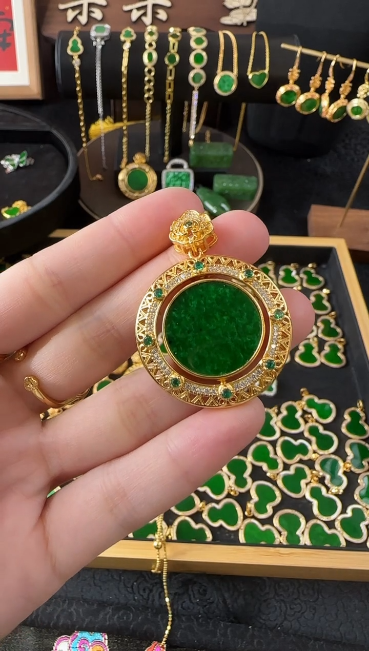 【闪购商品】翡翠颈饰银S925镶嵌吊坠