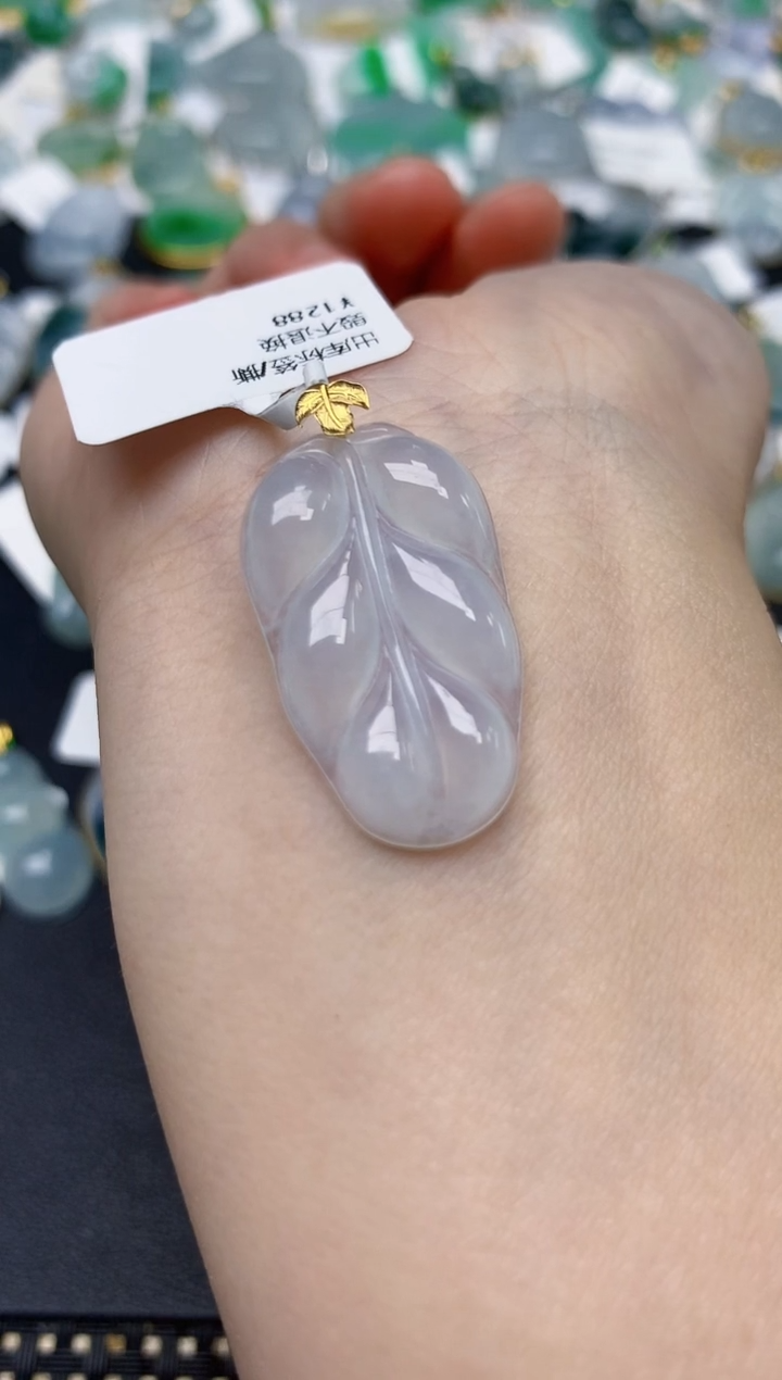 颈饰18K金镶嵌翡翠天然缅甸A货翡翠