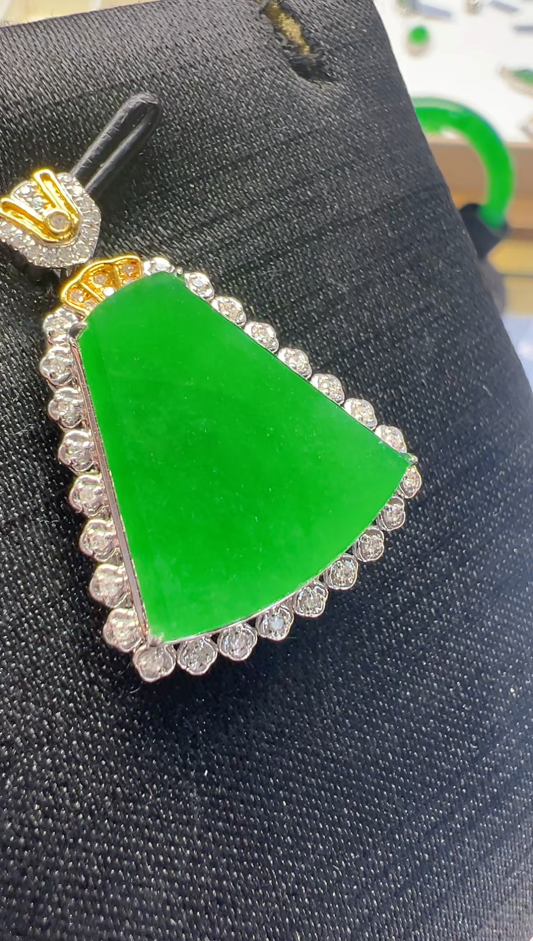 【闪购商品】翡翠吊坠(不含链)18K金镶嵌多样性团购发一件