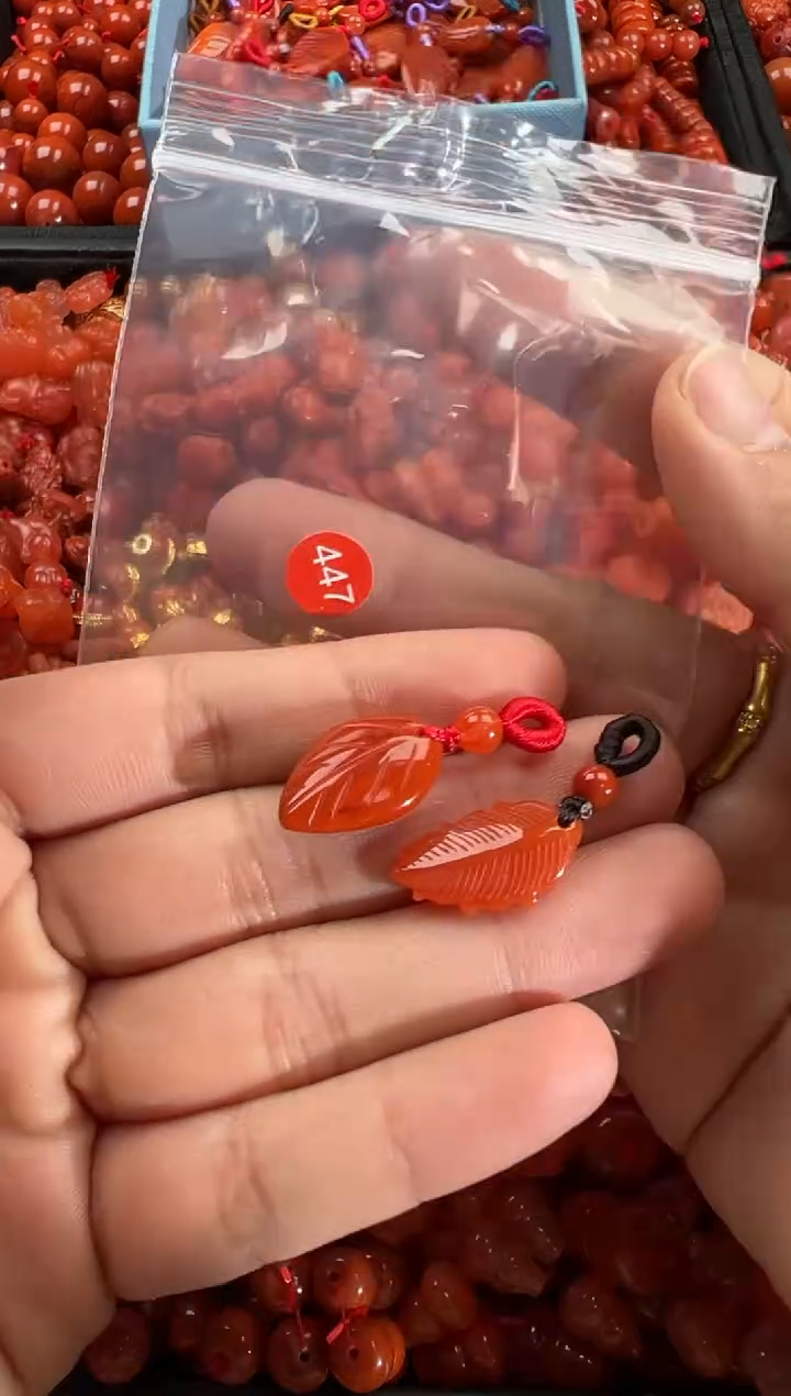 【闪购商品】南红玛瑙颈饰未镶嵌1