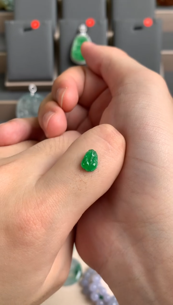 未镶嵌定制翡翠裸玉