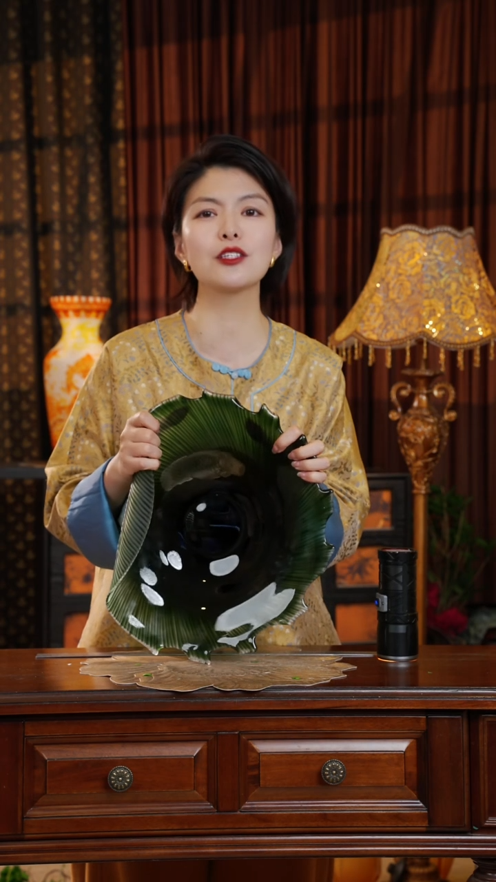 琉璃磨刻--翠螺-微瑕