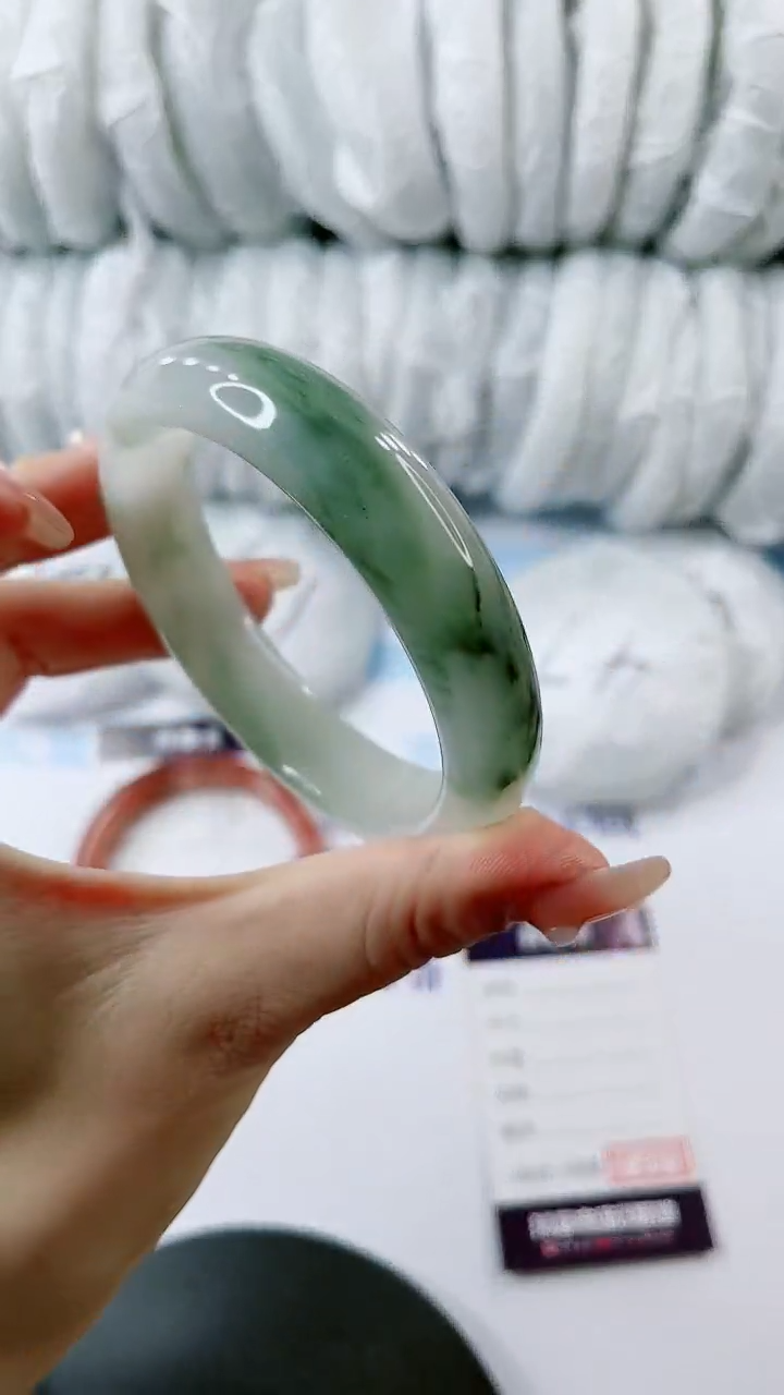 【闪购商品】石英质玉手镯未镶嵌0766753733-多样性发货