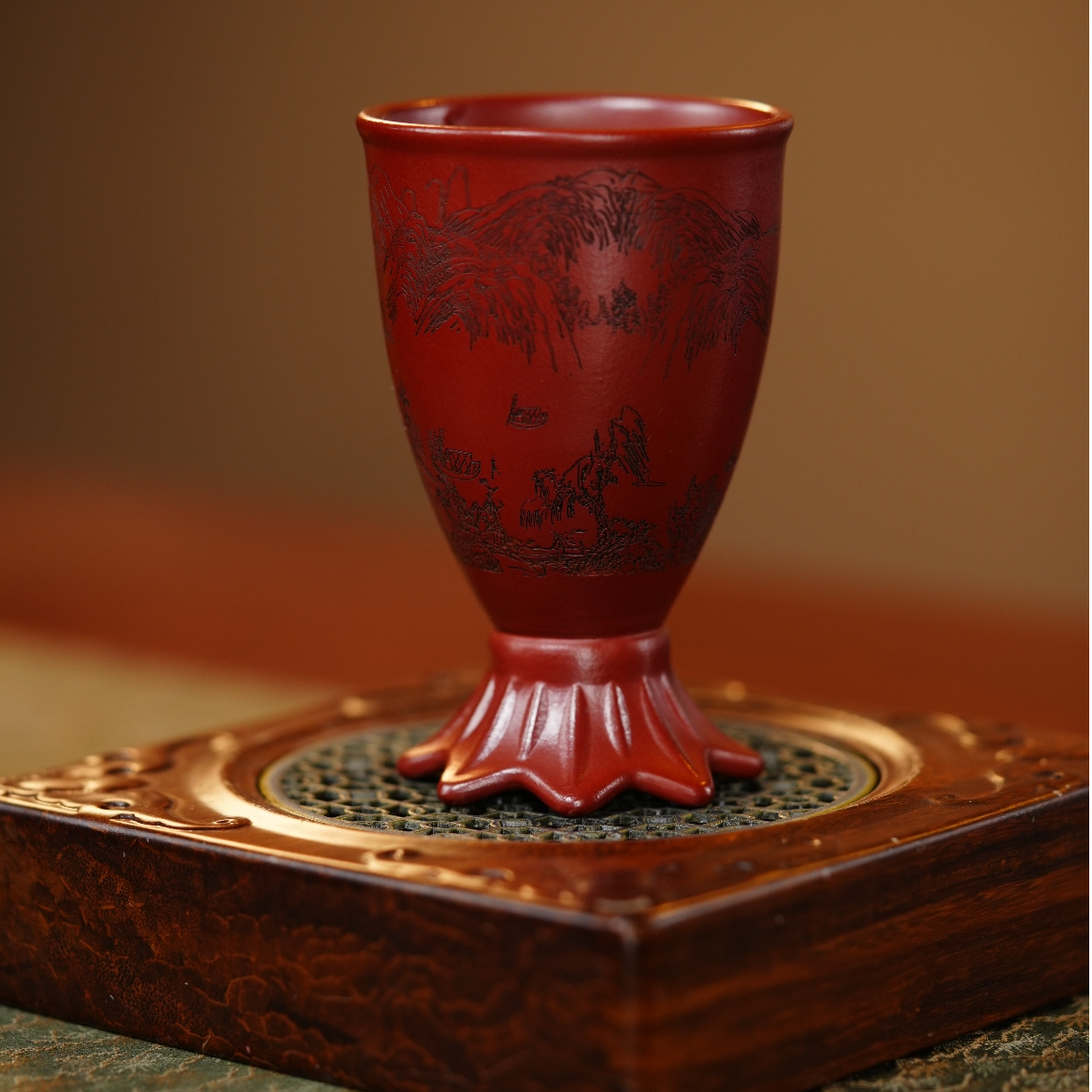 【高足樽杯山水刻绘】宜兴紫砂朱泥带足手握樽杯刻山水大容量主人杯