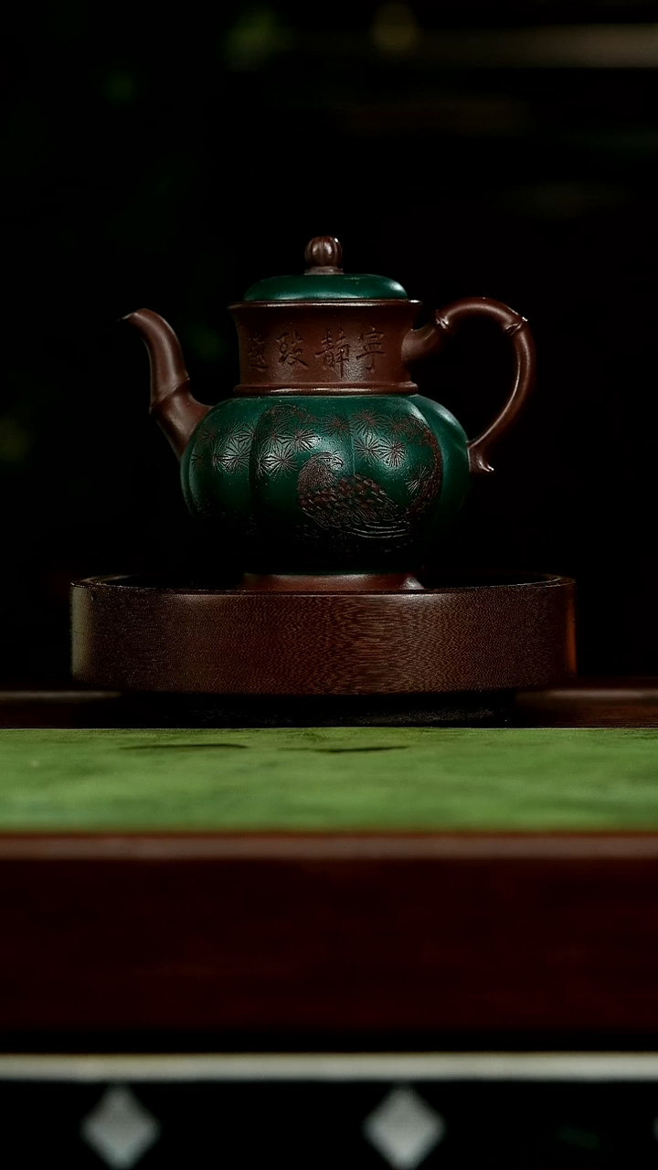 茶壶紫砂用****5n29花器石红*戴静波