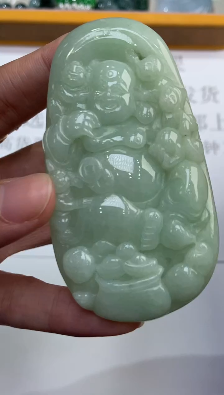 未镶嵌挂件翡翠376390    多人