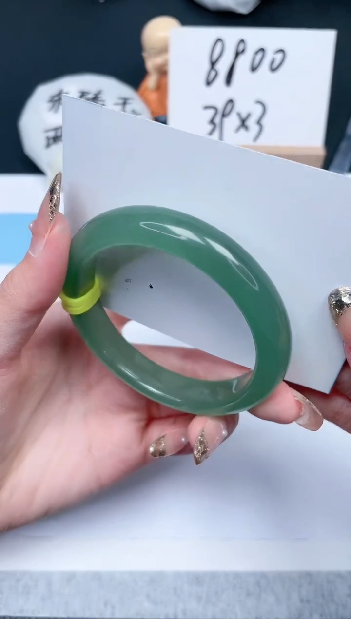 【闪购商品】石英质玉手镯未镶嵌98-55.3