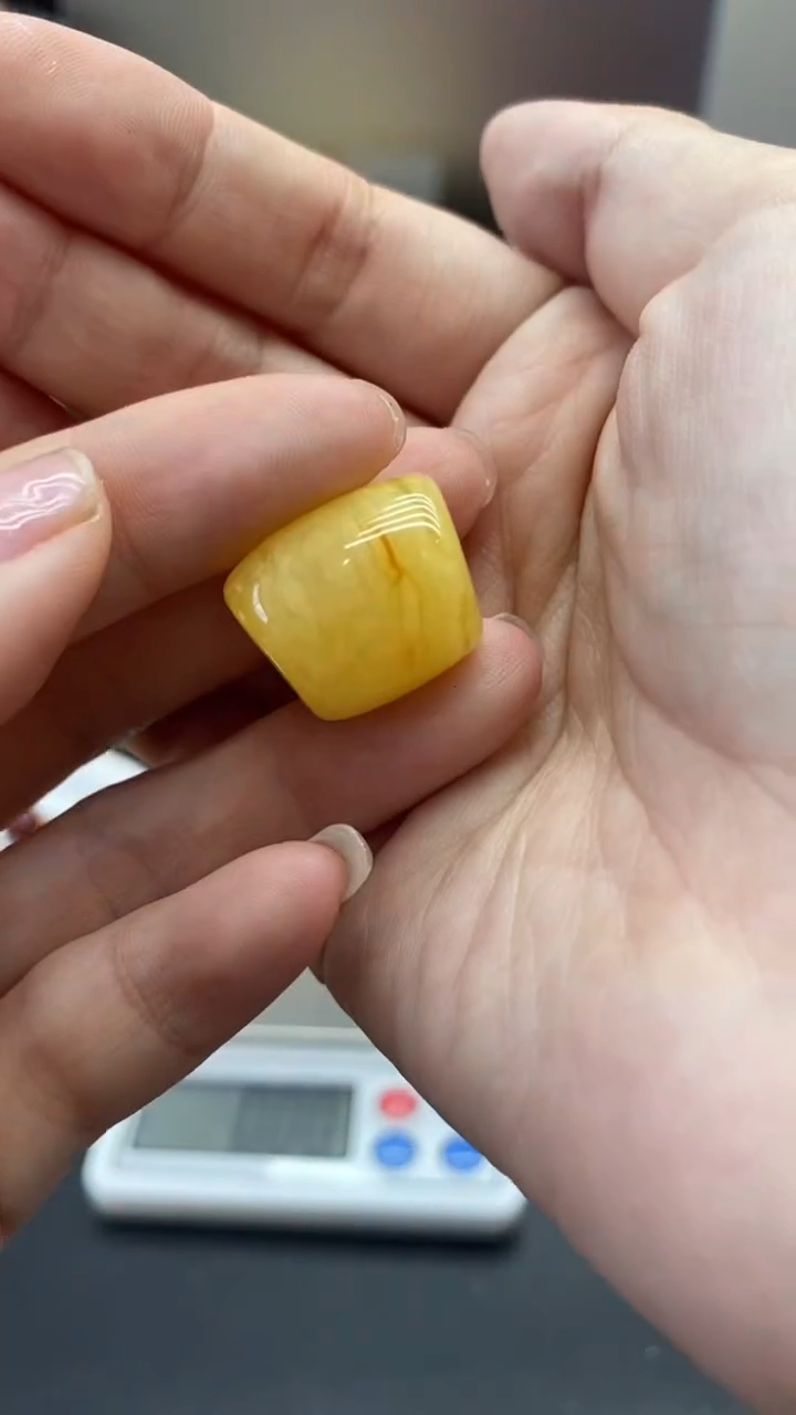 琥珀未镶嵌珠宝奇石2494