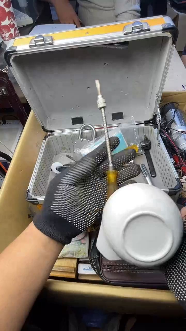 游***子二手商品不退不换