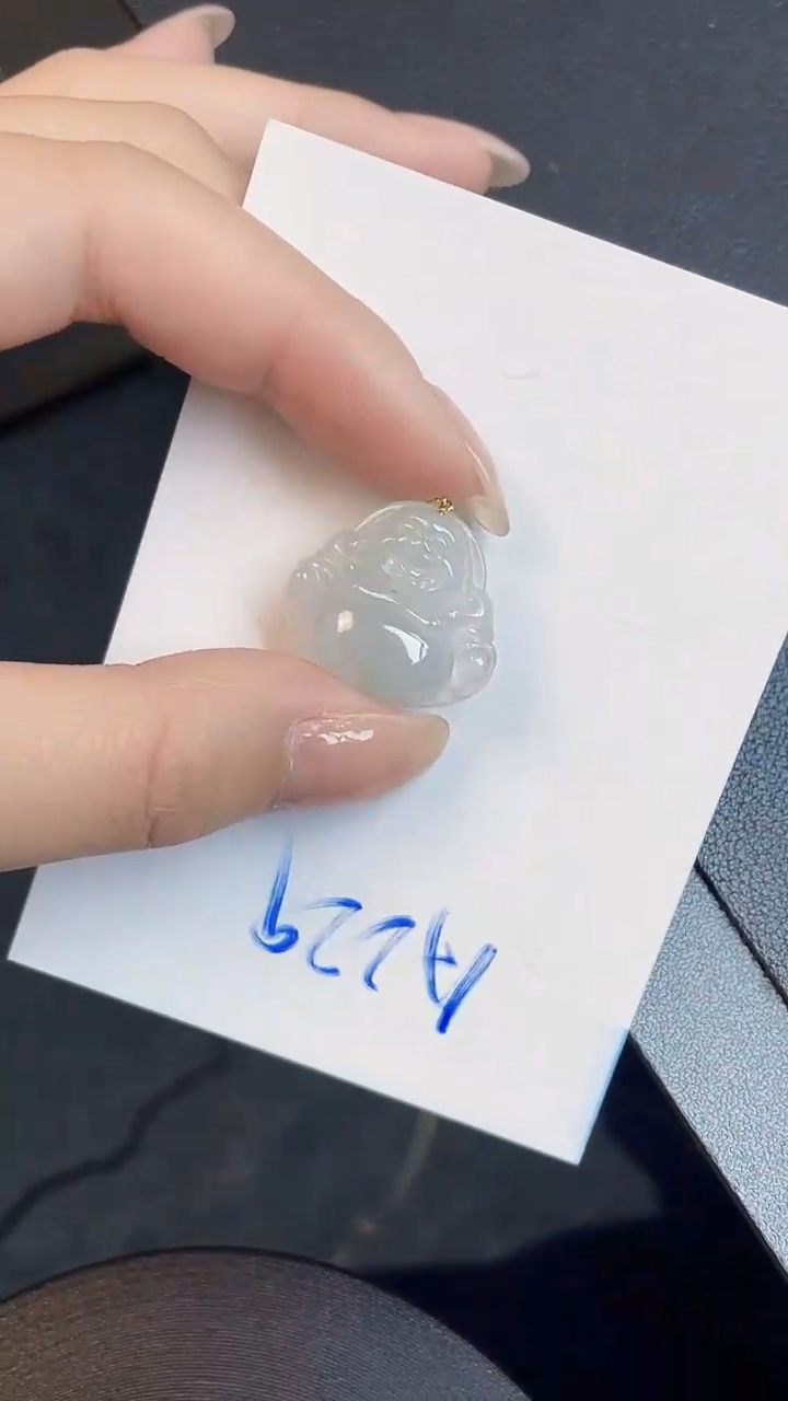 【闪购商品】翡翠颈饰18K金镶嵌00000000