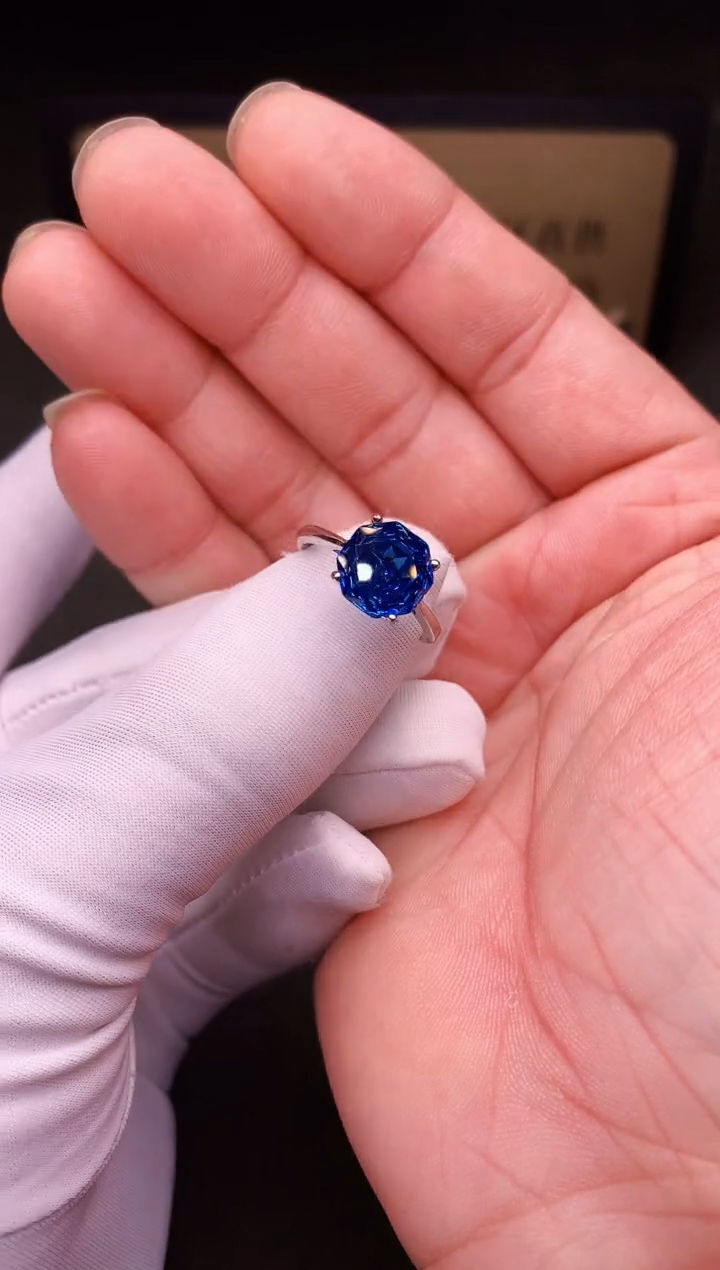 银S925镶嵌戒指托帕石·····