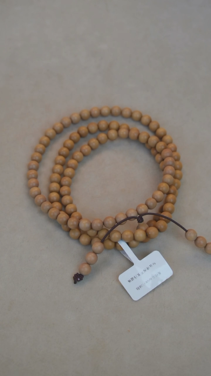 【闪购商品】檀香木手串/手链印度老山檀香0.6*108顺纹浮水