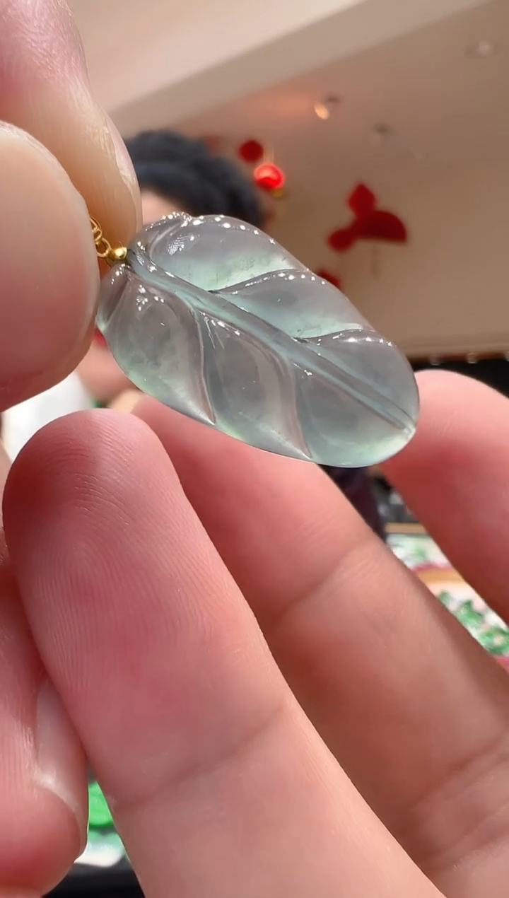 【闪购商品】翡翠吊坠(不含链)18K金镶嵌            