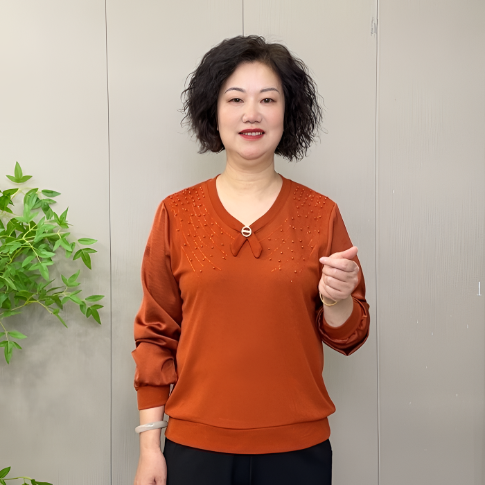 2025新款长袖时尚洋气减龄显瘦宽松休闲V领钉珠百搭气质妈妈装