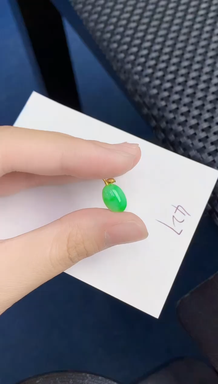 翡翠18K金镶嵌颈饰000000000