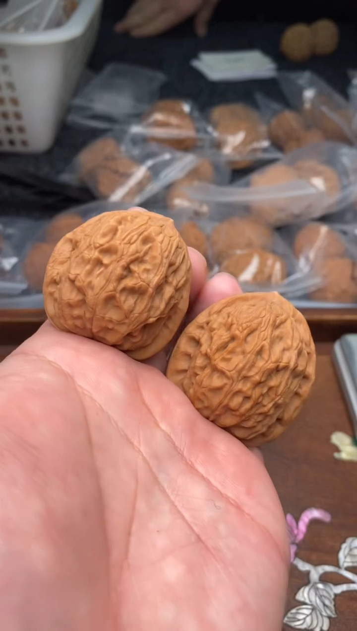 【闪购商品】文玩核桃把件G267号39尺玄武