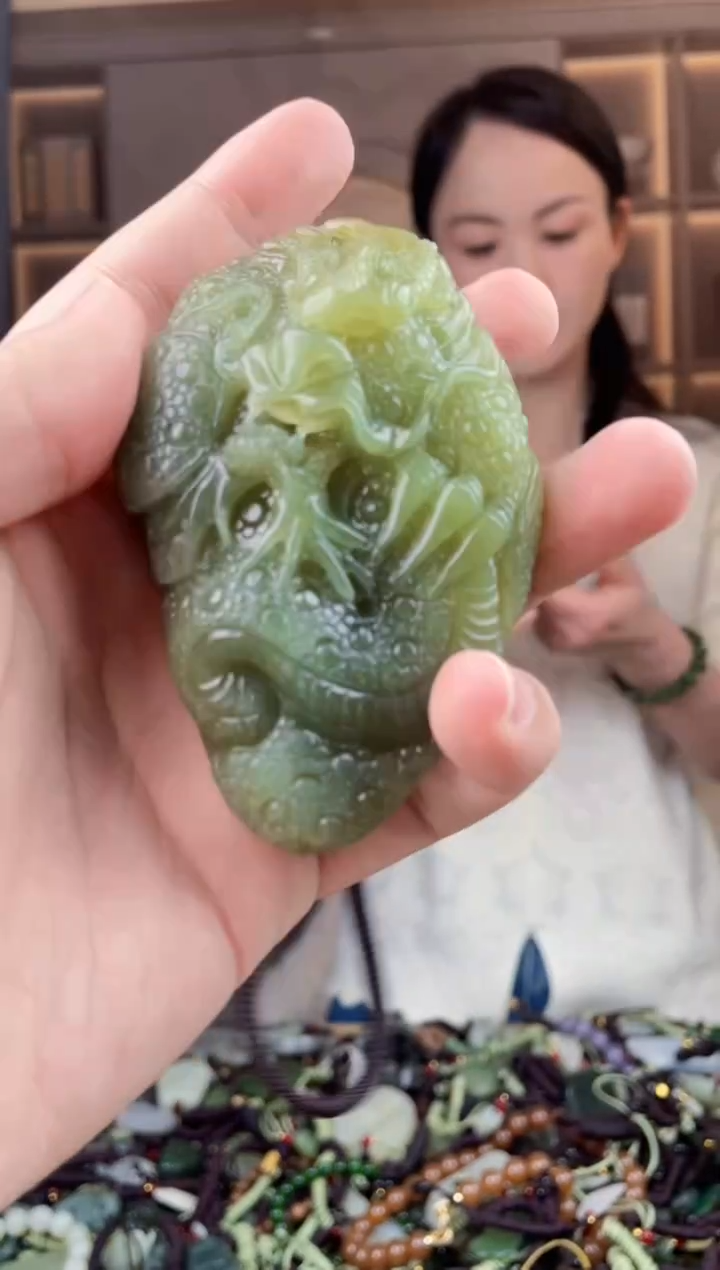 颈饰未镶嵌和田玉拍一发一，多样性发货