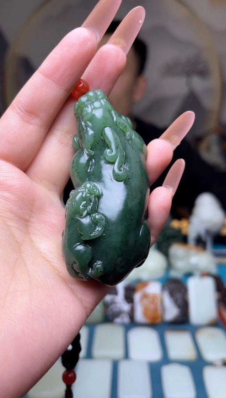 和田玉未镶嵌吊坠86