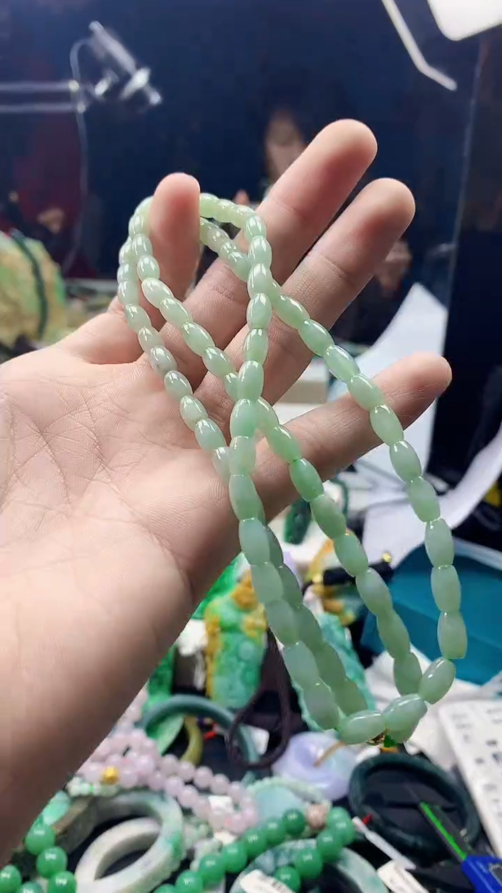 颈饰未镶嵌翡翠天然缅甸a货翡翠