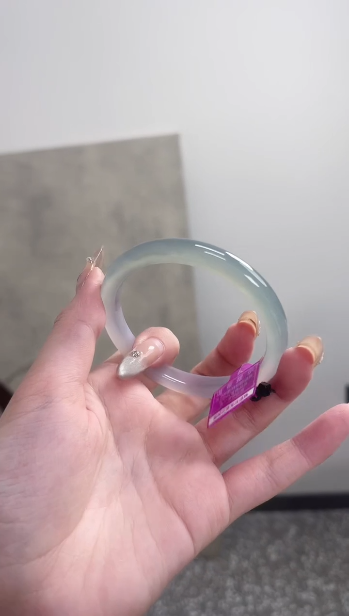 【闪购商品】玛瑙/玉髓手镯未镶嵌60圈 需要包容