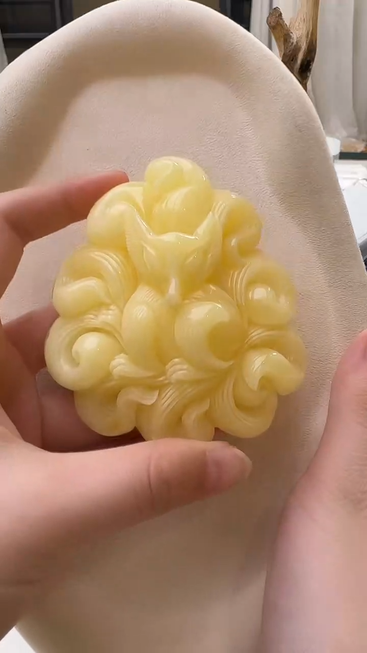 琥珀颈饰未镶嵌吊坠