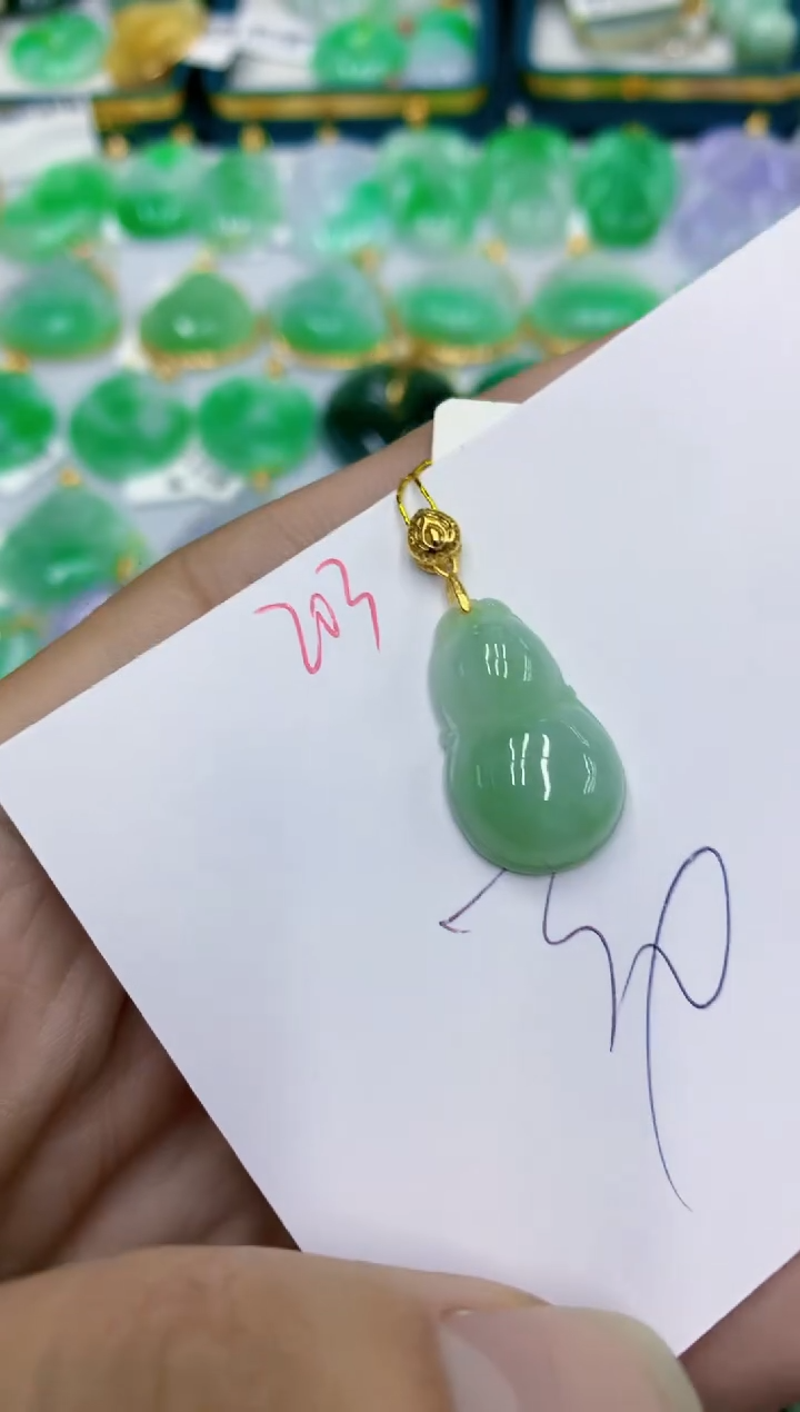 翡翠未镶嵌颈饰1111111111