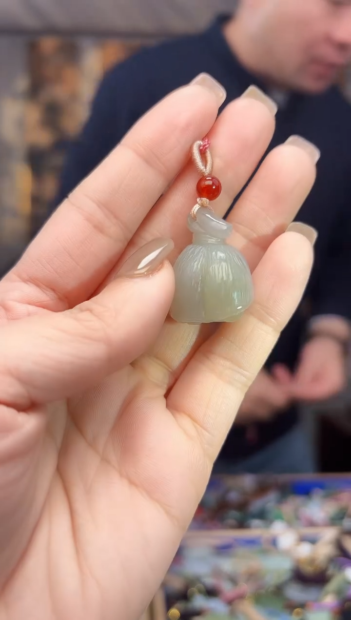 【闪购商品】和田玉挂件未镶嵌拍一发一