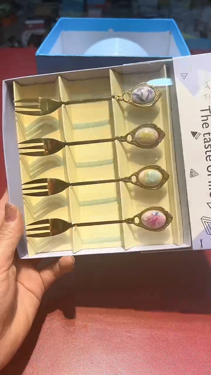 【闪购商品】瓷片锅碗瓢盆一件不剩