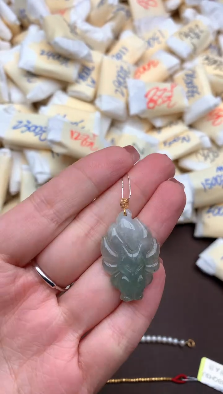 【闪购商品】翡翠挂件18K金镶嵌一