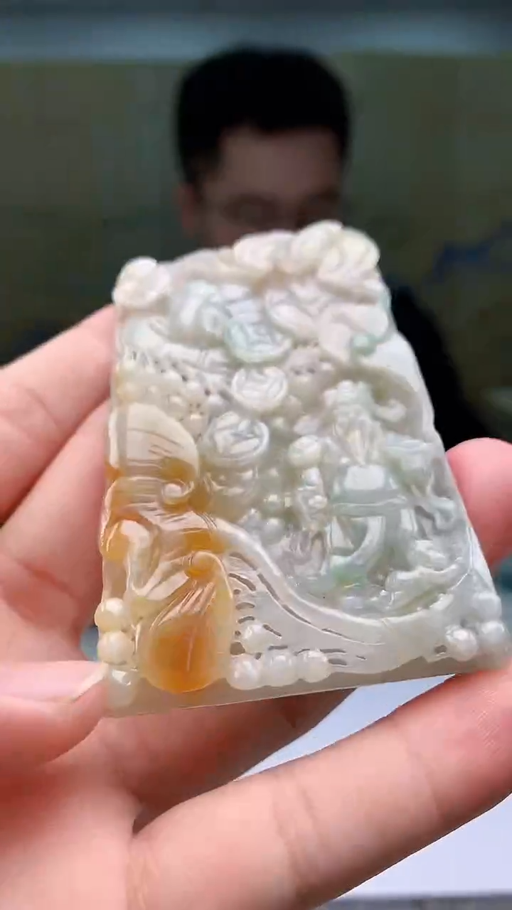 【闪购商品】定制翡翠未镶嵌5153bb-毛货挂件69